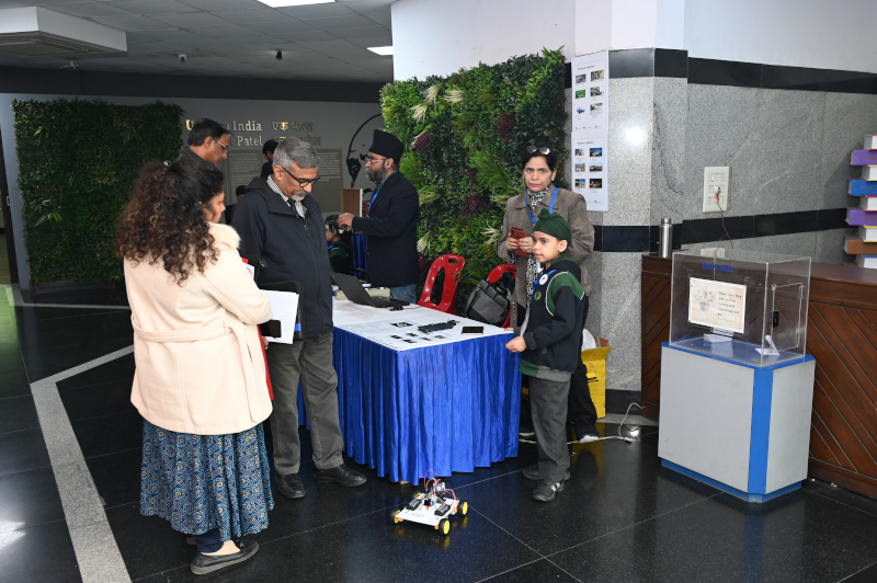 Judges inspecting the Robot's Performance Judges inspecting the Robot's Performance